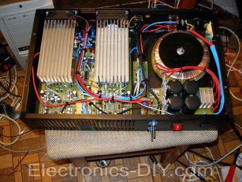 400W_Marshall_Leach_Audio_Amplifier.jpg